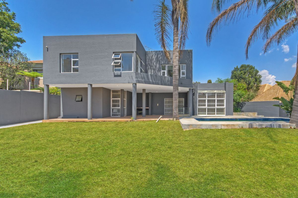 INCREDIBLE  5/6 BEDROOM HOME IN Morningside home or OPPORTUNITY - Photo 2