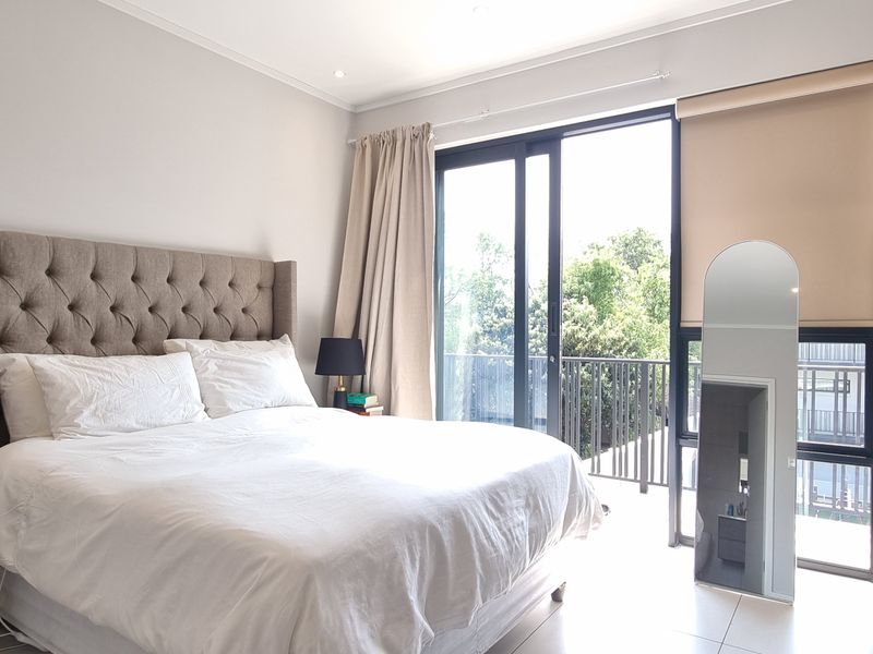 Step Into Your Dream Home: a Stunning 3-Bedroom, 3-Bathroom Haven - Photo 8