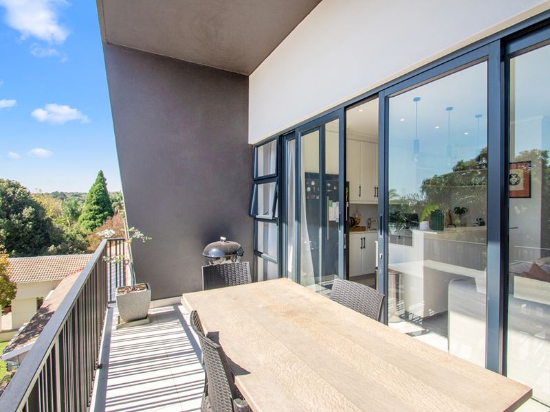 Step Into Your Dream Home: a Stunning 3-Bedroom, 3-Bathroom Haven - Photo 6