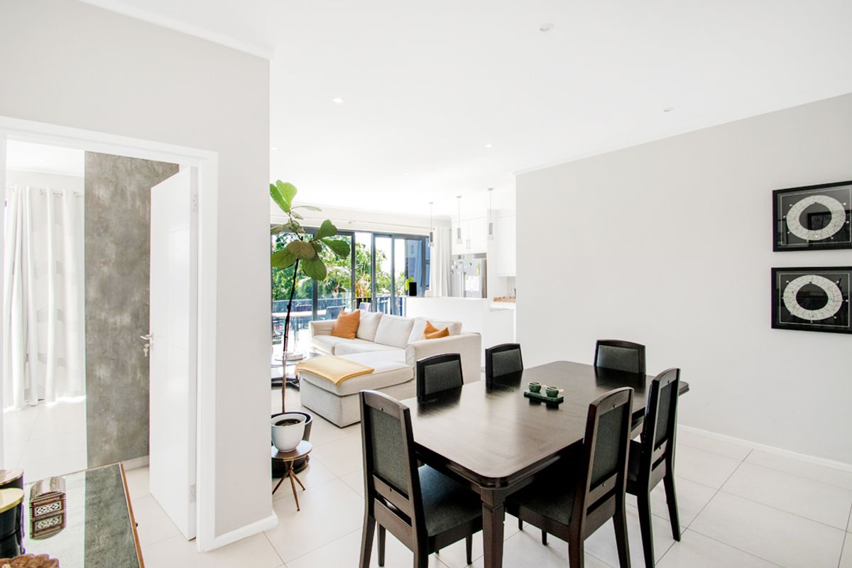 Step Into Your Dream Home: a Stunning 3-Bedroom, 3-Bathroom Haven - Photo 4
