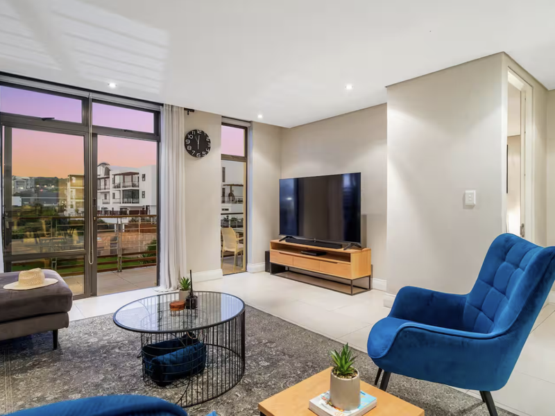 Modern, fully furnished apartment at Eden on the Bay - Photo 4