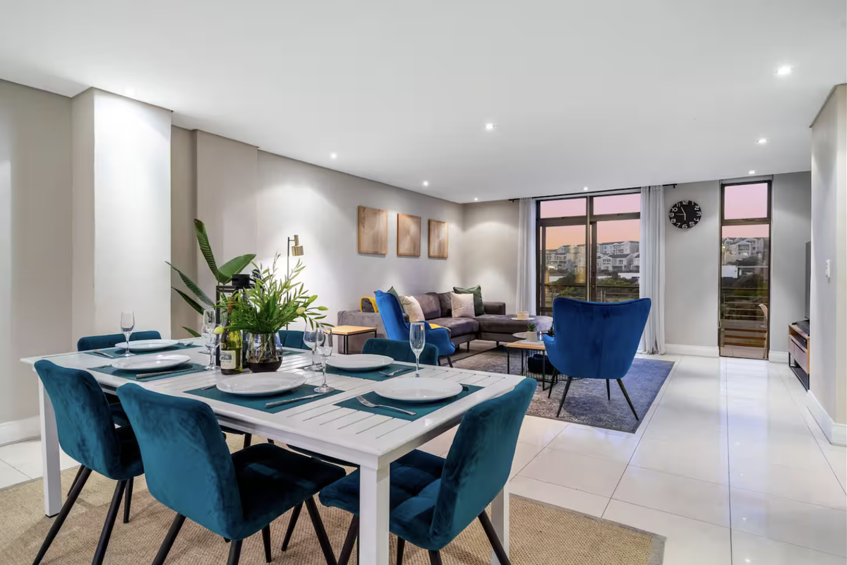 Modern, fully furnished apartment at Eden on the Bay - Photo 2