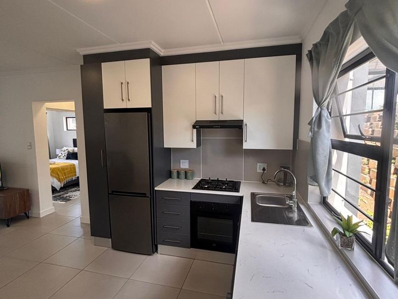 Modern Ground Floor with a garden ,Apartment in Ballito Village-1 Bedroom - Photo 3