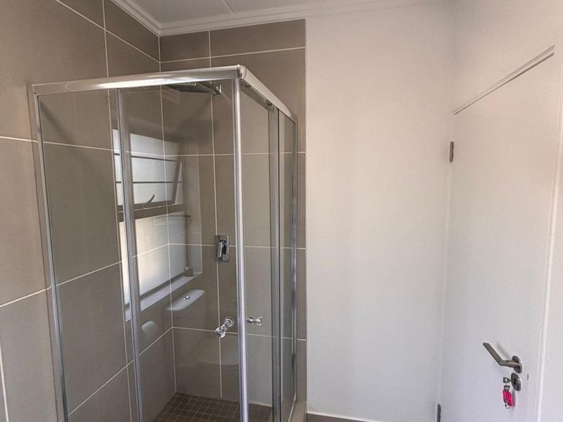 Modern Ground Floor with a garden ,Apartment in Ballito Village-1 Bedroom - Photo 9