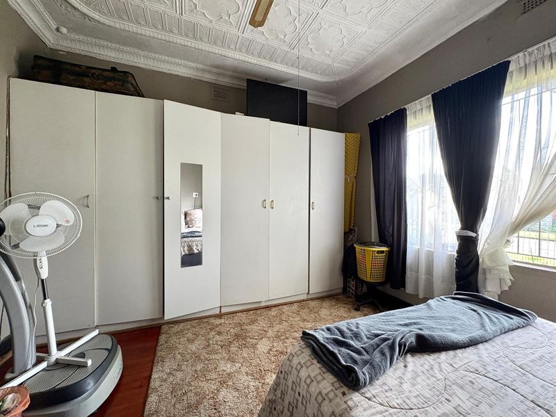 4 Bedroom Home For Sale - Photo 10