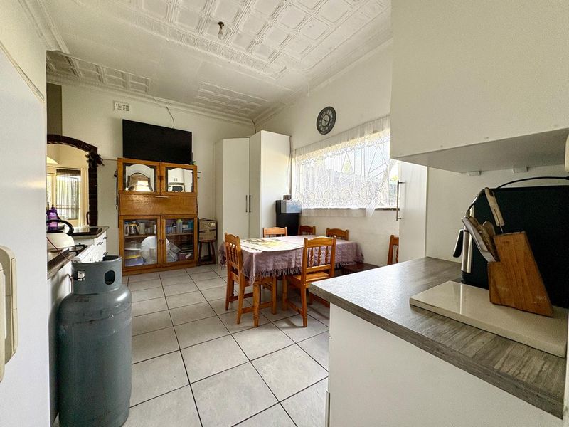 4 Bedroom Home For Sale - Photo 7