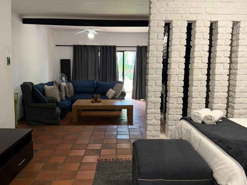 Versatile Home + Proven Guesthouse Income in Schoemansville, Hartbeespoort - Photo 7
