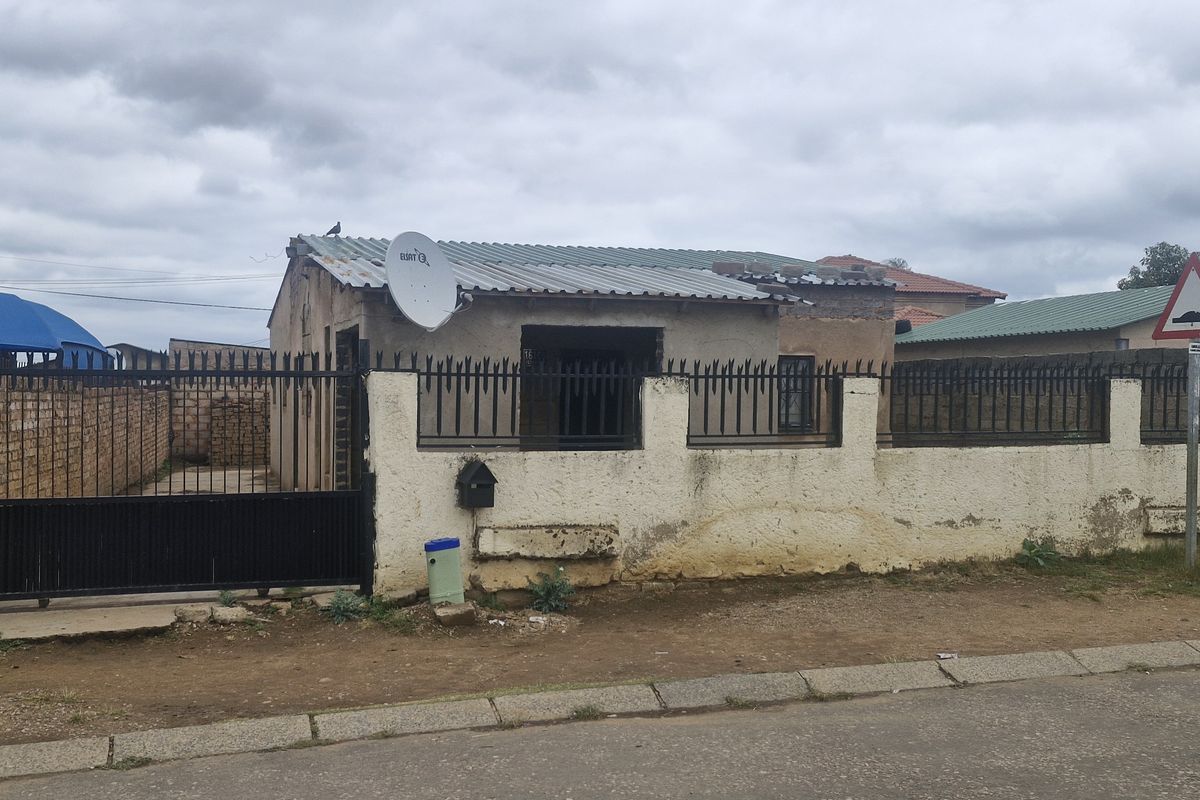 🏡 4-Bedroom House for Sale in Mamelodi East – R450,000 - Photo 2