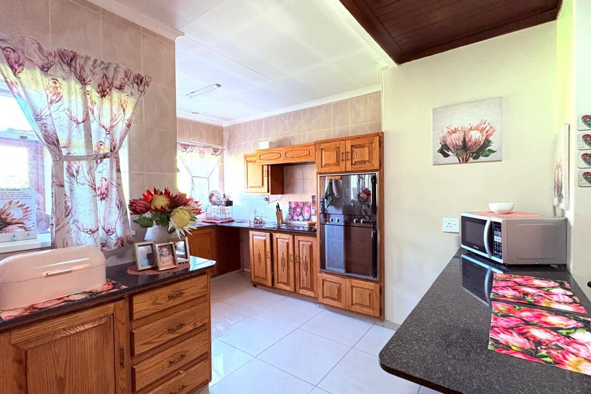 3 Bedroom house for sale - Photo 3