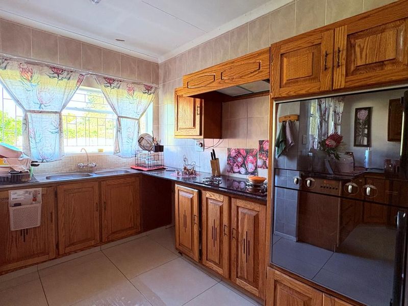 3 Bedroom house for sale - Photo 6