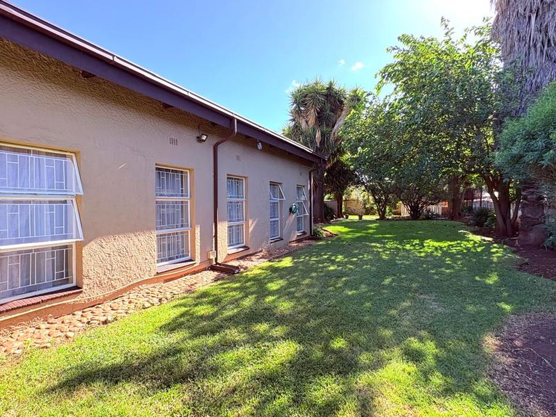 3 Bedroom house for sale - Photo 2