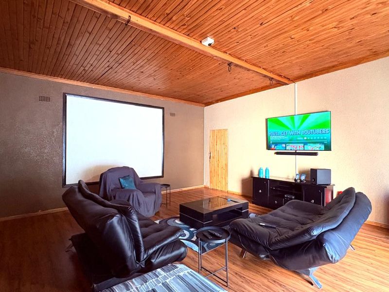 3 Bedroom house for sale - Photo 9