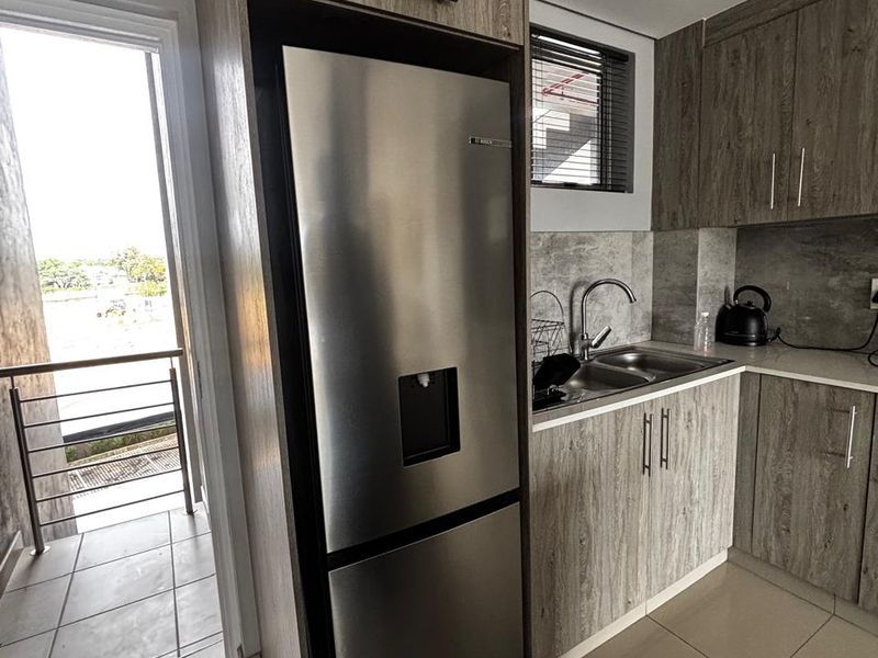 Fully Furnished 2 Bedroom Apartment in Sort Out Estate - Photo 2
