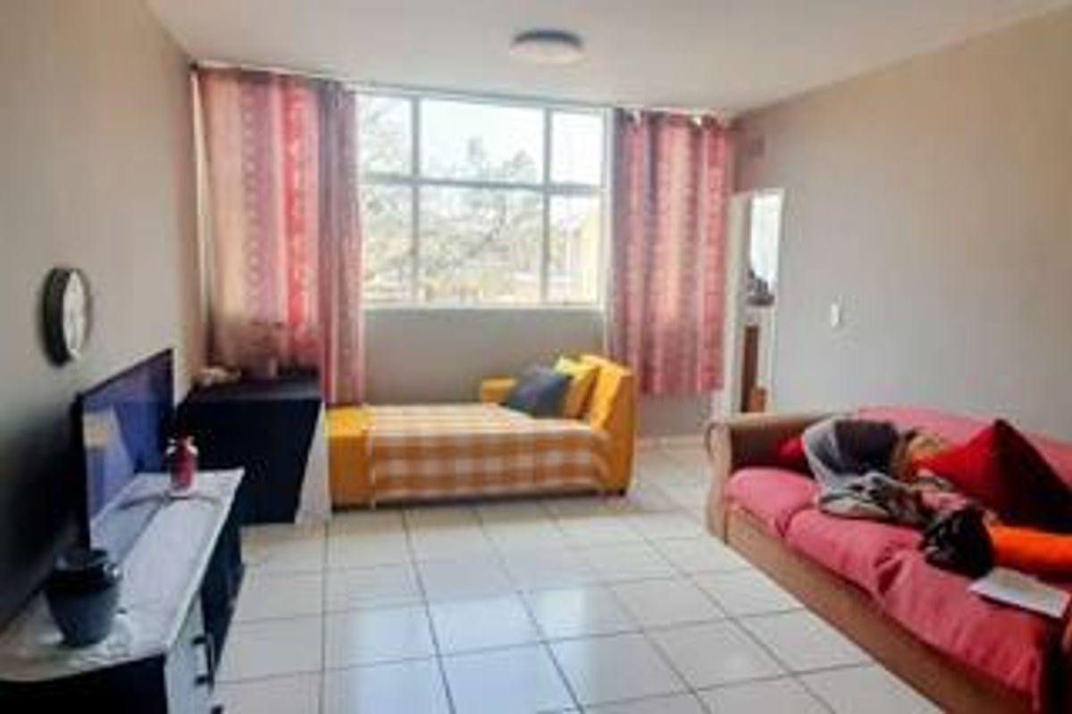 Live Central, Live Smart - Photo 5