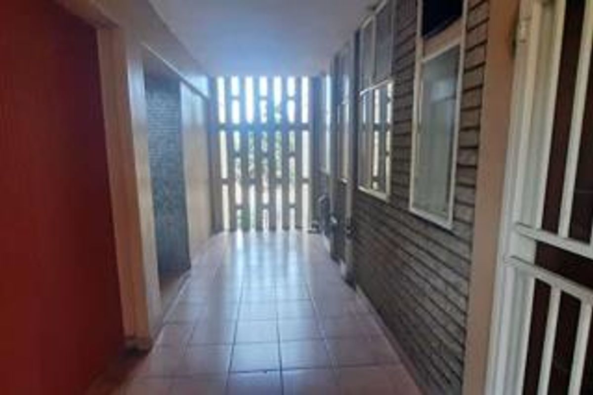 Live Central, Live Smart - Photo 4