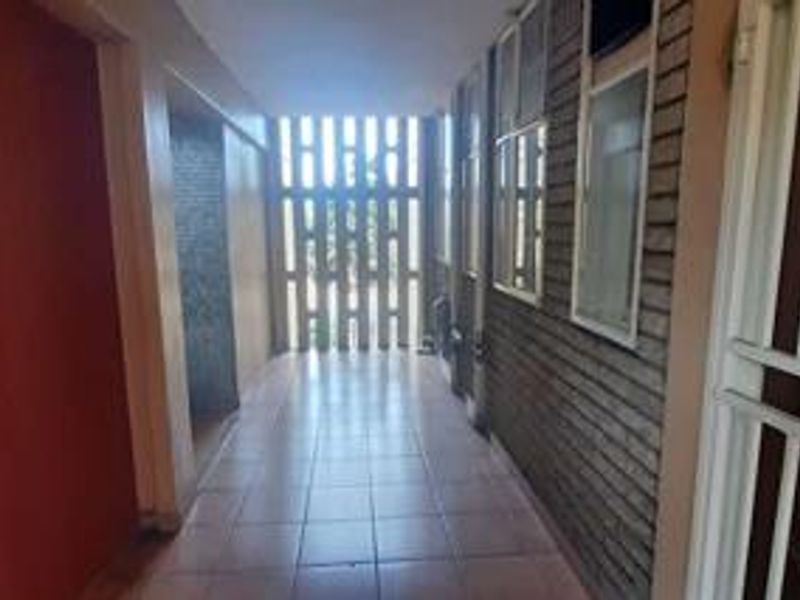 Live Central, Live Smart - Photo 4