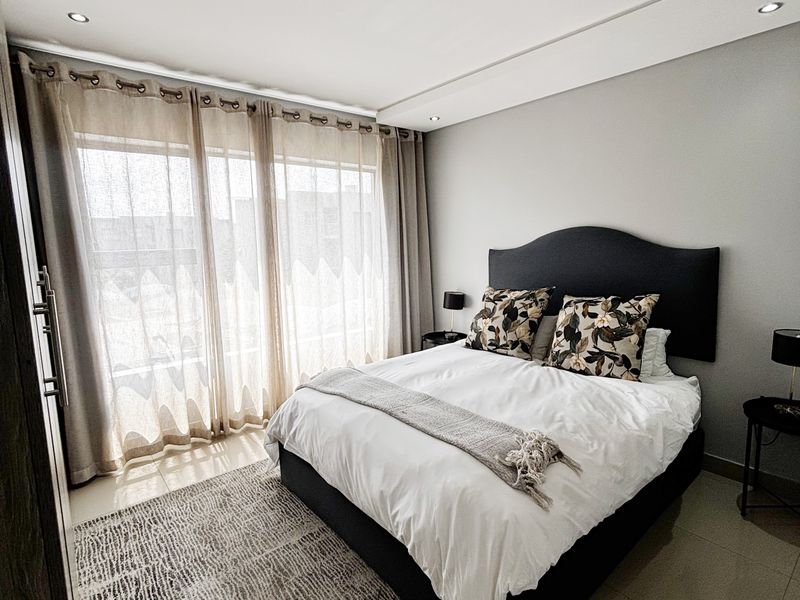 Fully Furnished 2 Bedroom Apartment in LUXURY ESTATE - Photo 4