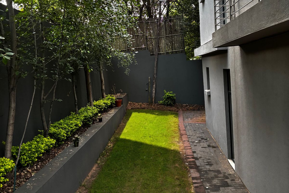 Large Garden modern  2bed WOW WOW - Photo 4
