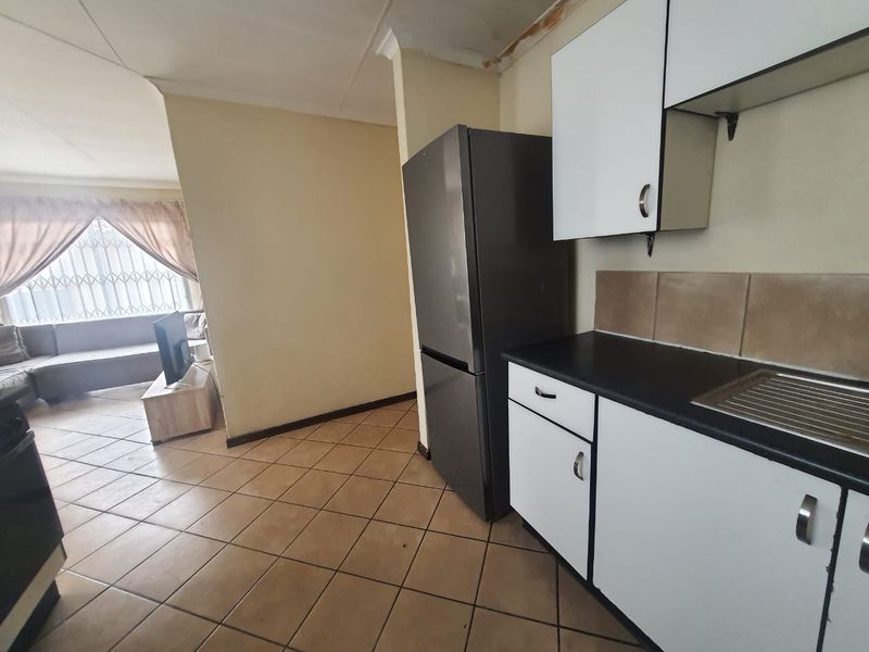 House For Sale In Witbank - Photo 5