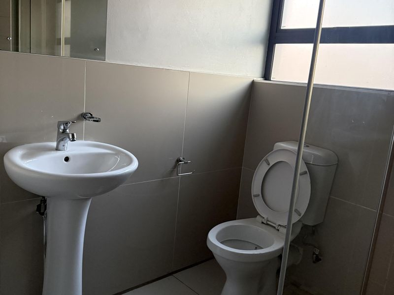 Duplex Rental Monthly In Witbank - Photo 6