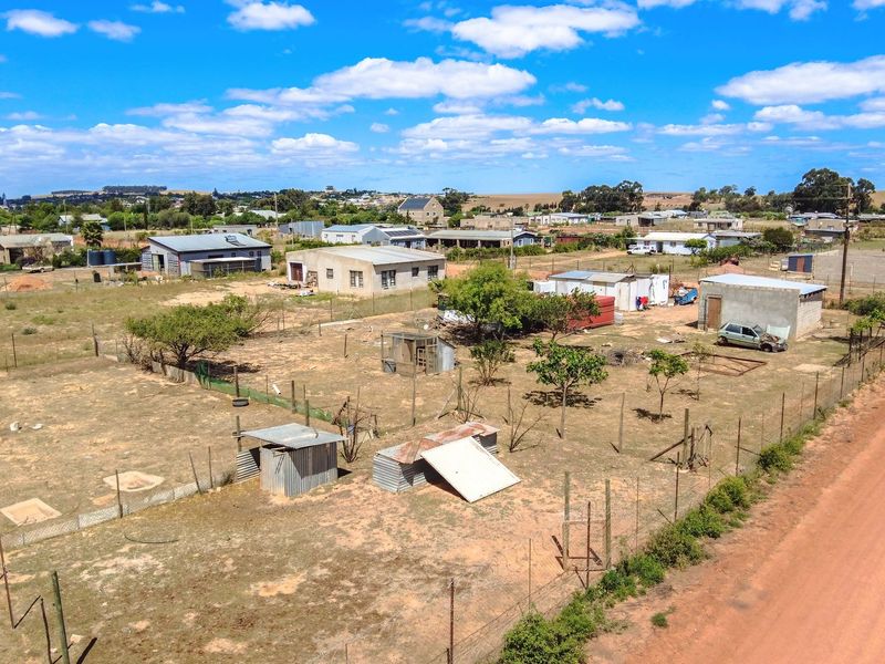 Corner Plot - Photo 10