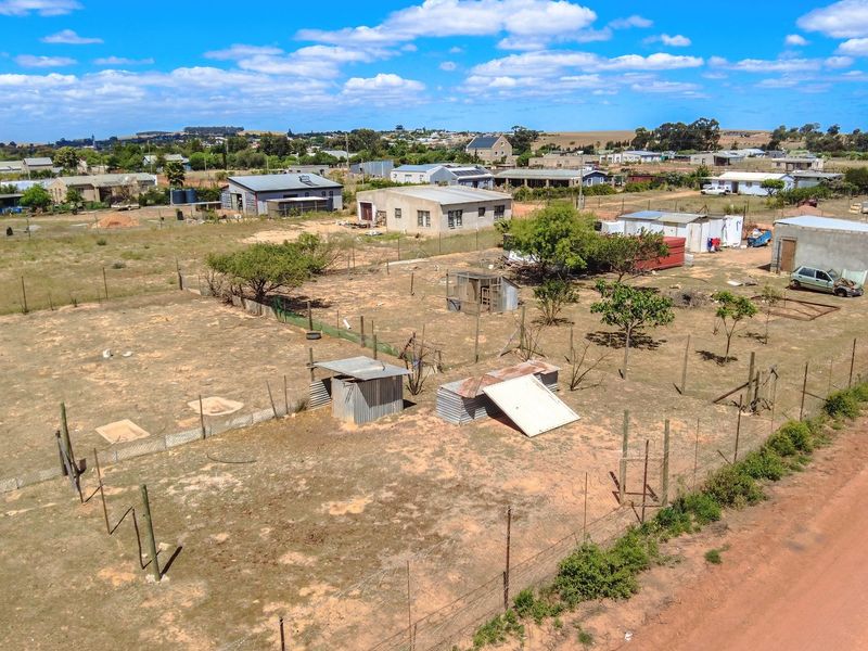 Corner Plot - Photo 8