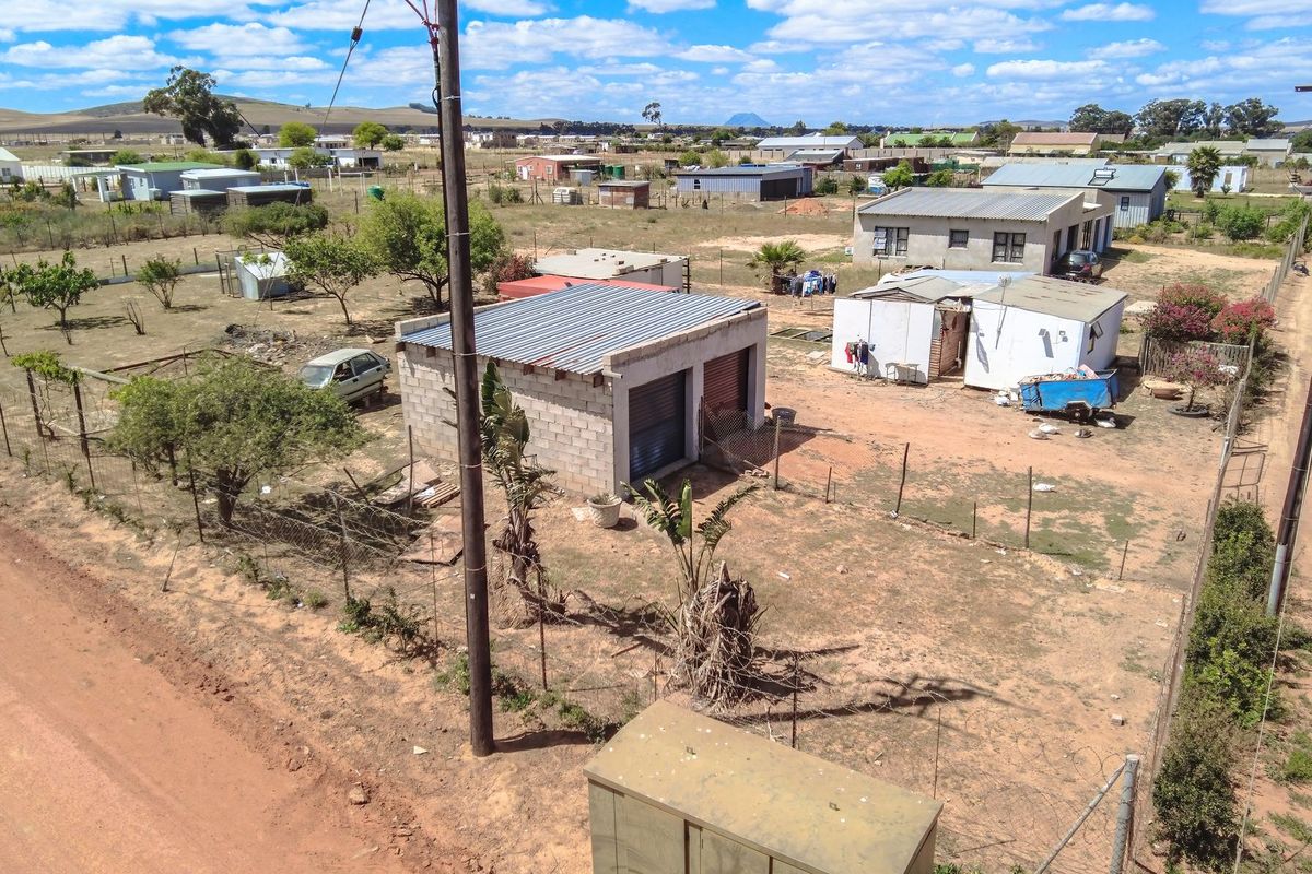 Corner Plot - Photo 3