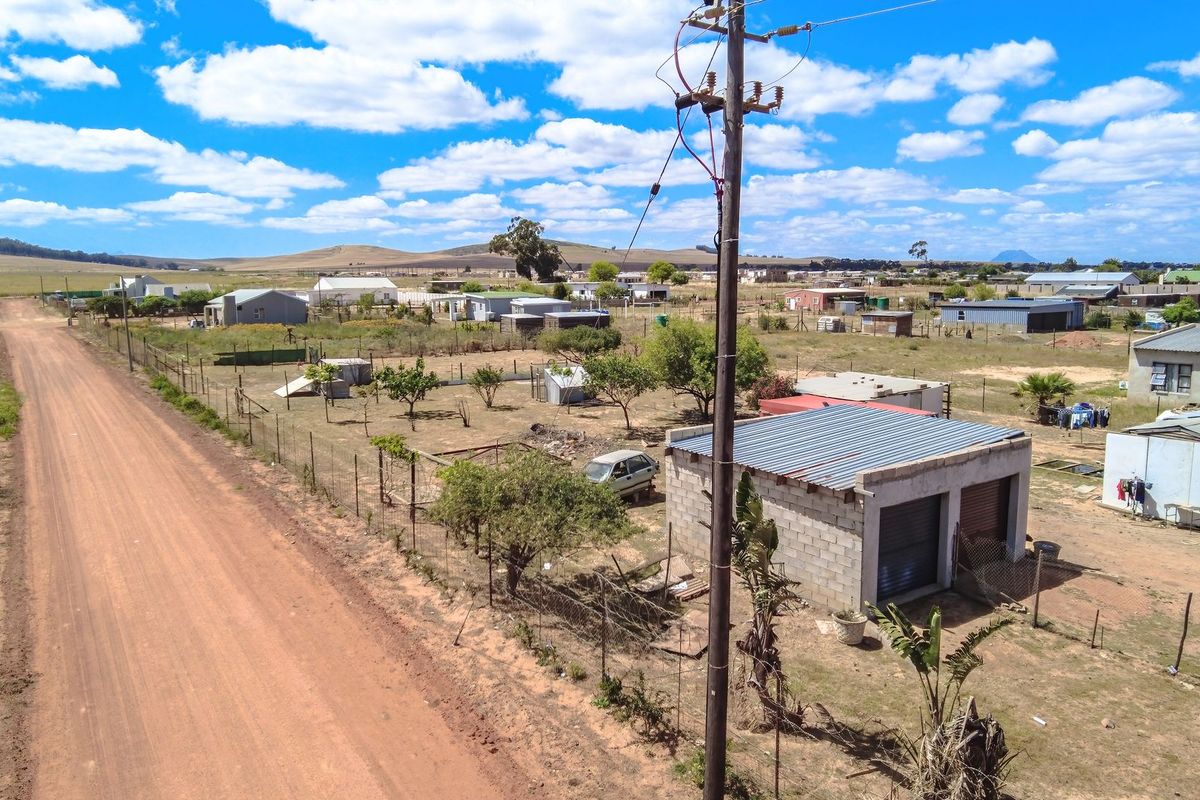 Corner Plot - Photo 4