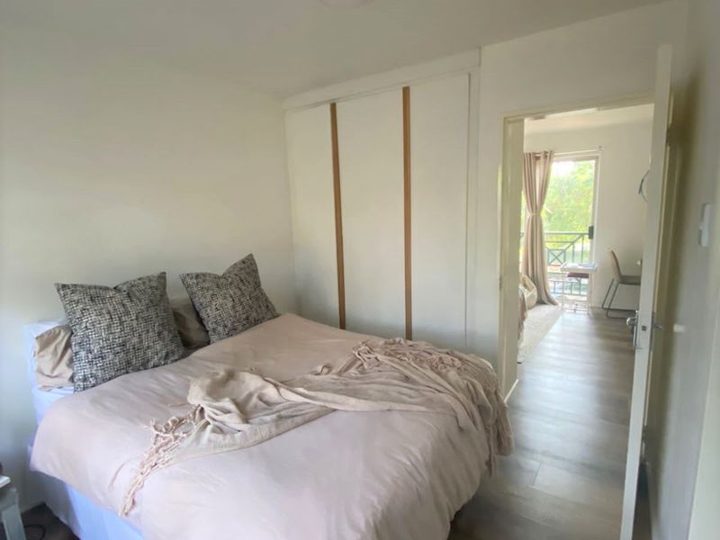 RENOVATED BREEZY ONE BED APARTMENT IN BRYANSTON - Photo 10