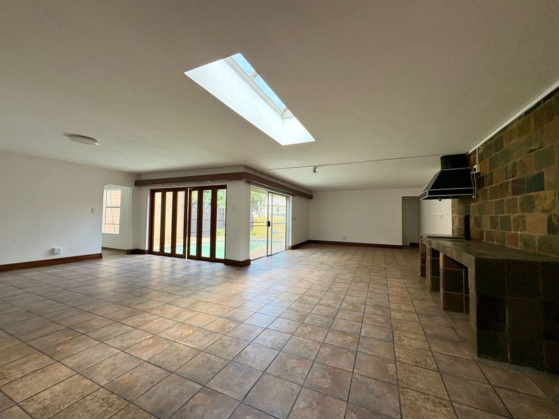 Stunning Three Bedroom Home In Dalpark For Sale - Photo 7