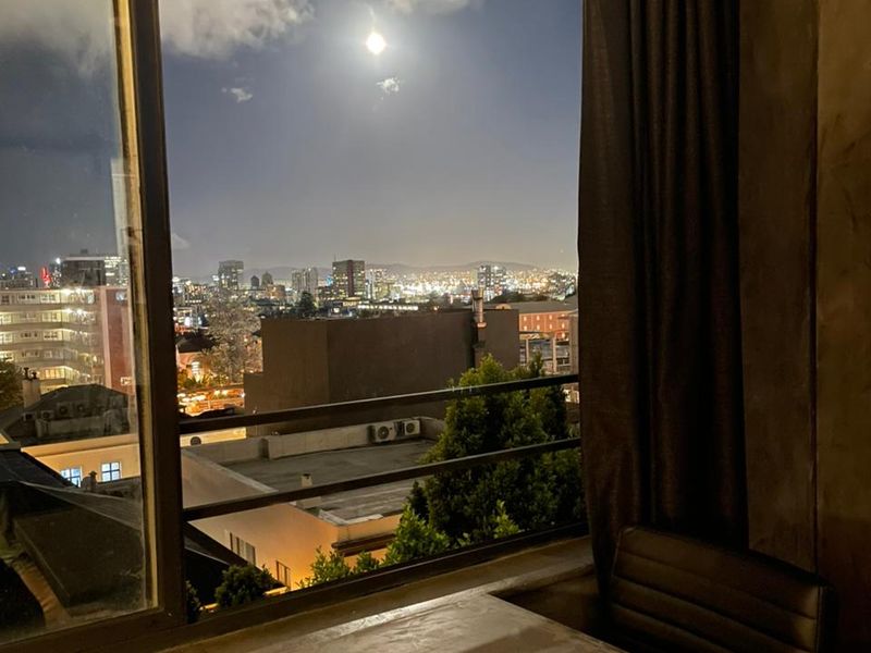 SOLD BEFORE LISTED AT A RECORD PRICE FOR THE APARTMENT BLOCK ON STUDIOS - Photo 4