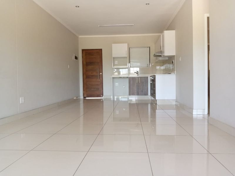 Spacious 2 Bedroom Apartment for Sale in Umhlanga Ridge. - Photo 10