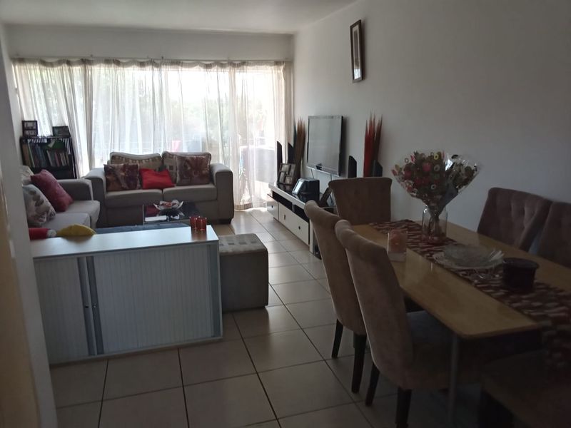 Apartment For Sale In Randburg - Photo 9