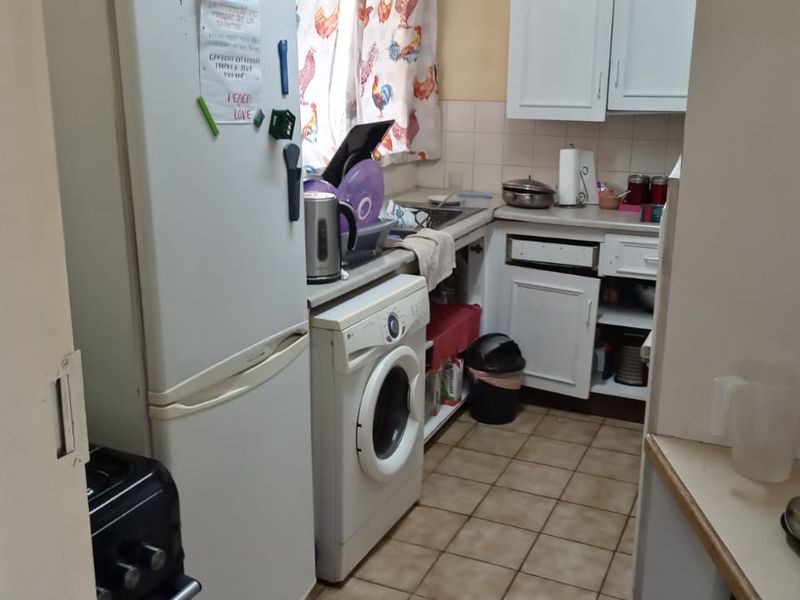 Apartment For Sale In Randburg - Photo 8