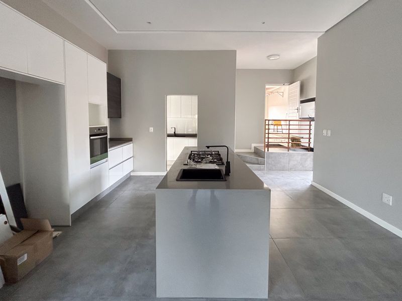 Palm Oasis – Contemporary Living in Palm Lakes Estate - Photo 7