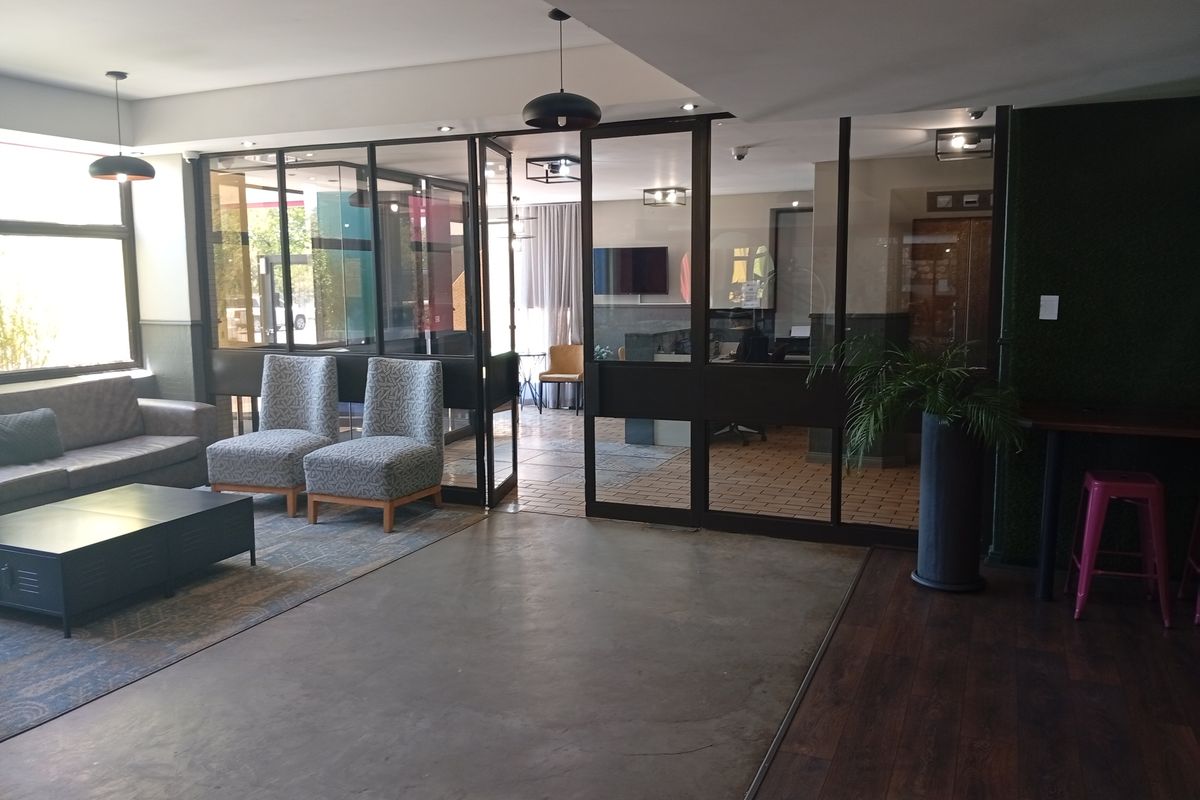 Apartment Block Rental Monthly In Pretoria - Photo 2