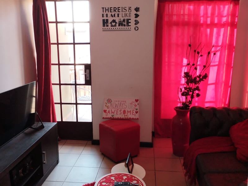 Apartment For Sale In Witbank - Photo 2