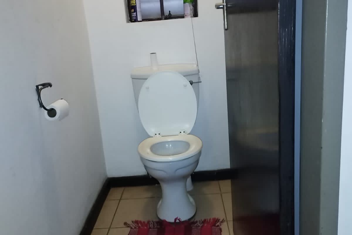 Apartment For Sale In Witbank - Photo 5