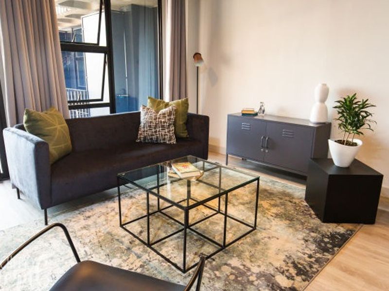 Modern Comfort Meets City Convenience – 1-Bedroom Apartment at The Lineal, Sandton - Photo 7