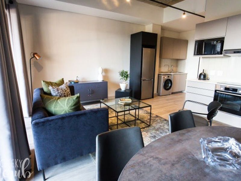 Modern Comfort Meets City Convenience – 1-Bedroom Apartment at The Lineal, Sandton - Photo 5