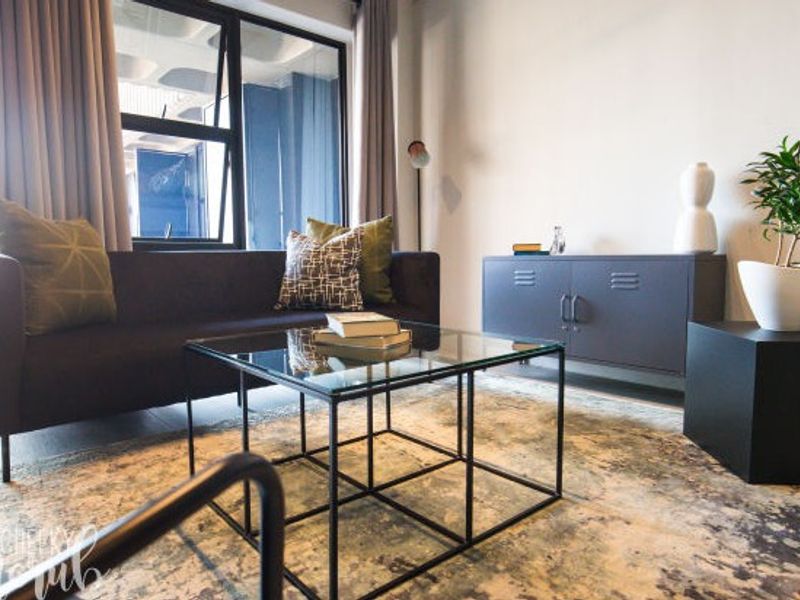 Modern Comfort Meets City Convenience – 1-Bedroom Apartment at The Lineal, Sandton - Photo 3