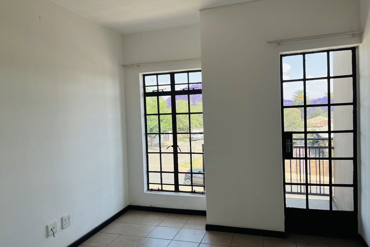 Apartment For Sale In Witbank - Photo 4