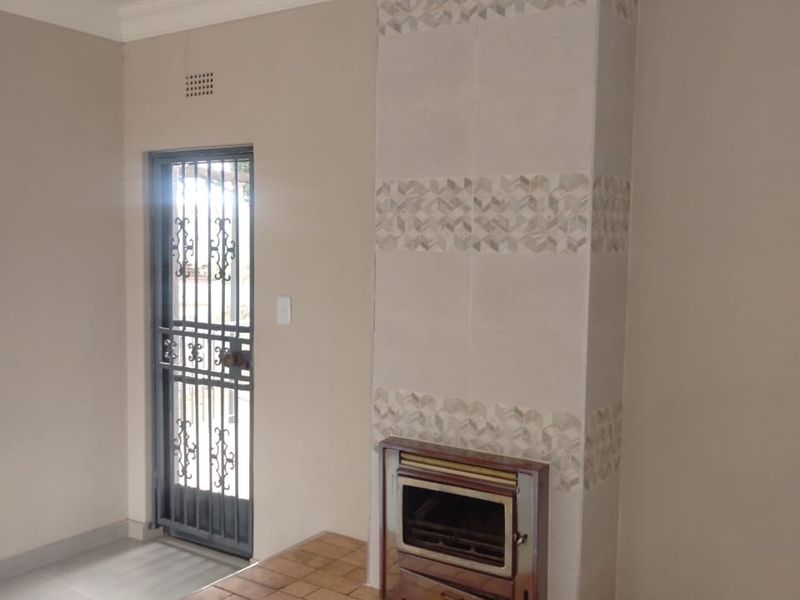 House Rental Monthly In Witbank - Photo 9