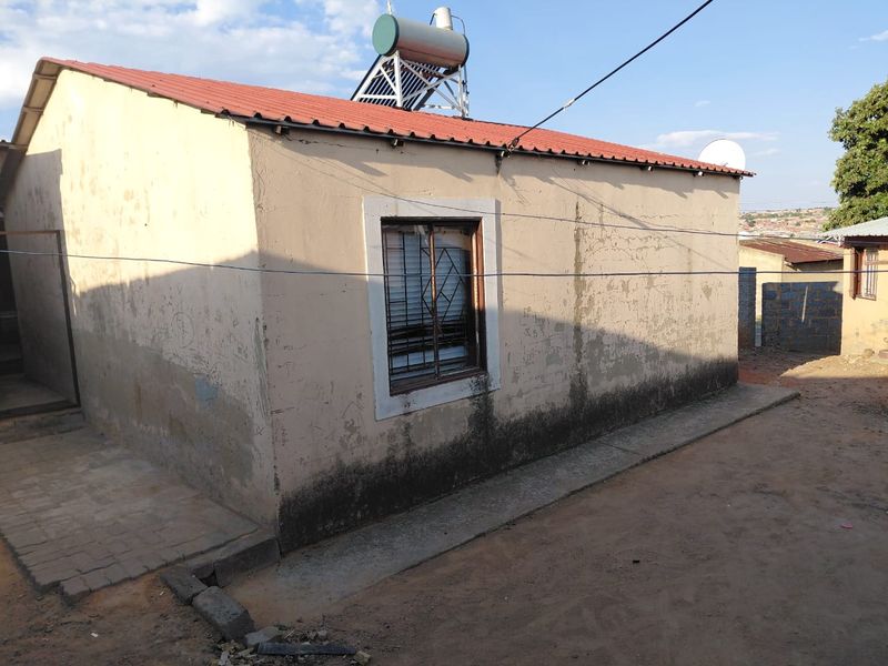 3 Bedroom house with outside rooms - Photo 9