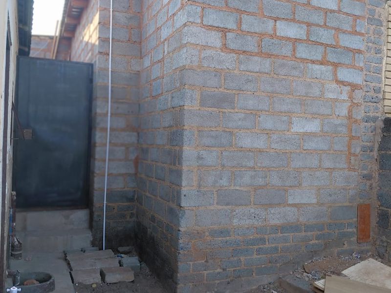 3 Bedroom house with outside rooms - Photo 4