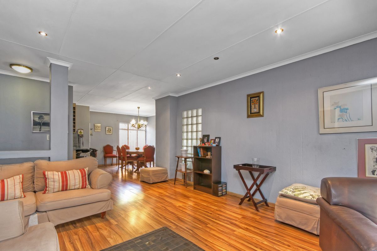 Welcome to this stunning and exceptionally well-maintained 3 Bedroom One Office Home - Photo 3