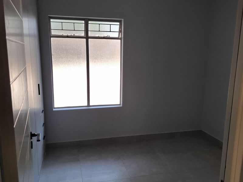 Modern Comfort Meets Contemporary Style – Mea-Né, Rivonia - Photo 7