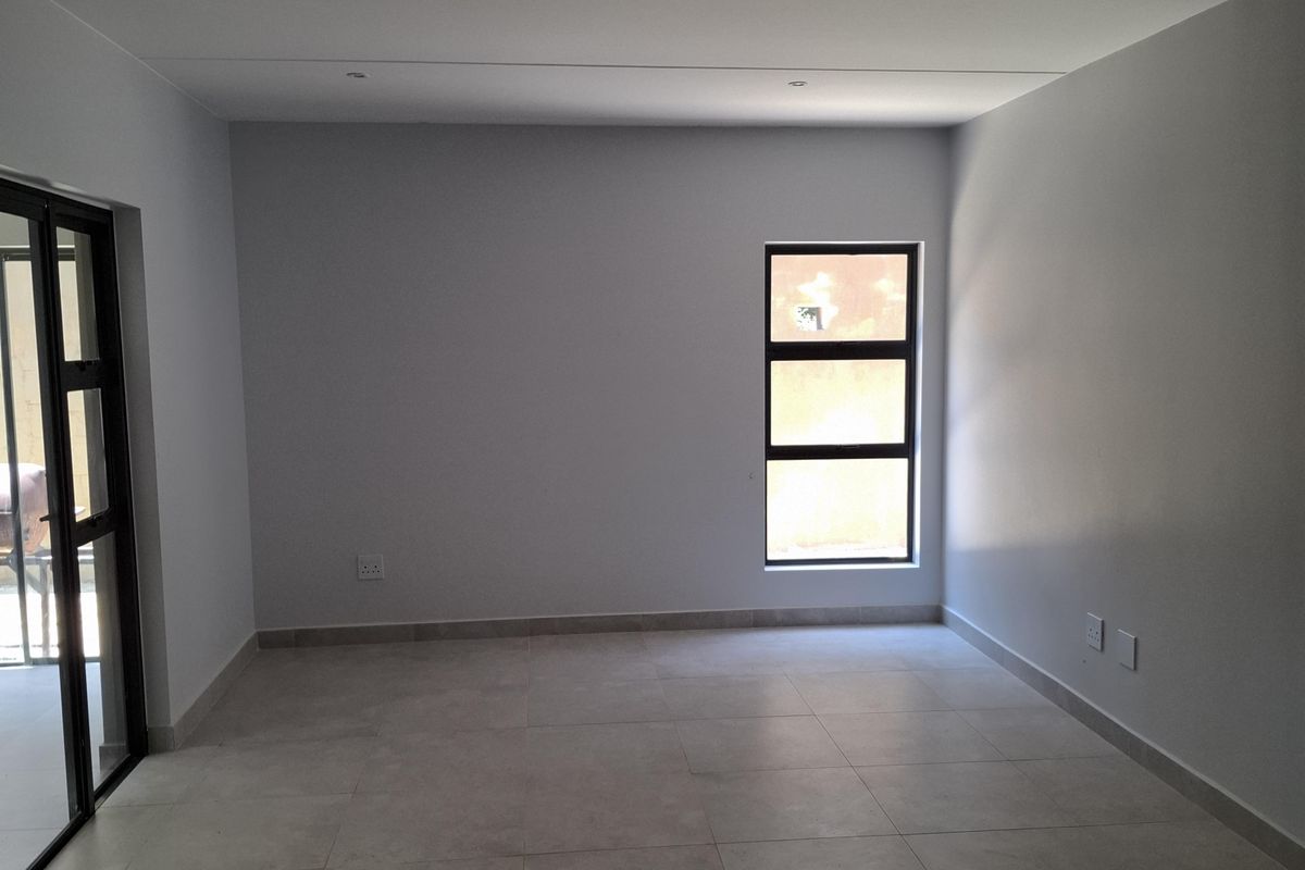 Modern Comfort Meets Contemporary Style – Mea-Né, Rivonia - Photo 2