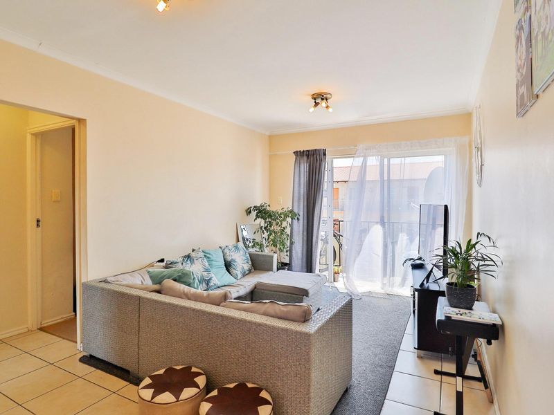 WALMER HEIGHTS 2 BED 1 BATH TOWNHOUSE FOR RENT - Photo 3