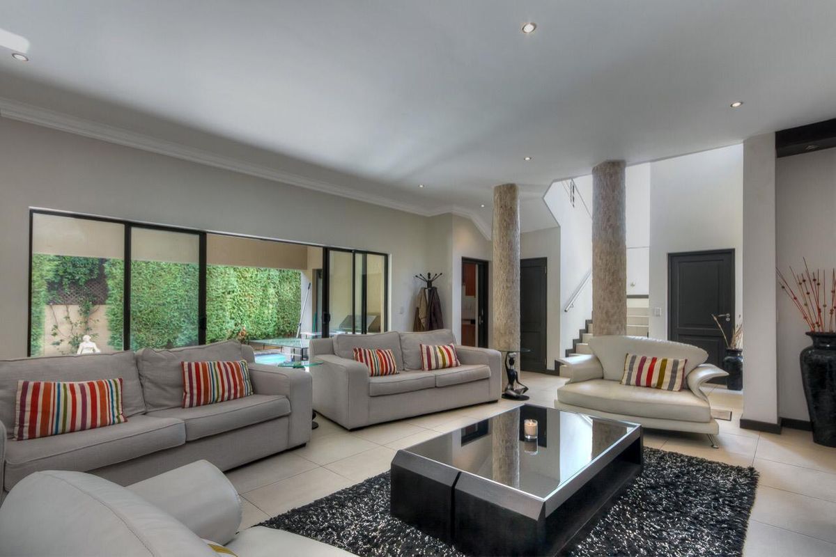 Incredible 3/4 BED FURNISHED CLUSTER - Photo 3